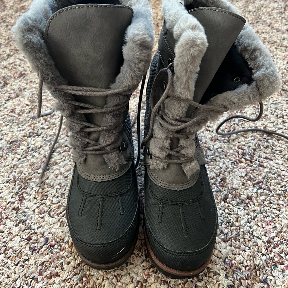 Cozy Black and Gray Winter Boots
